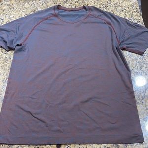 Lululemon Metal Vent Shirt size L